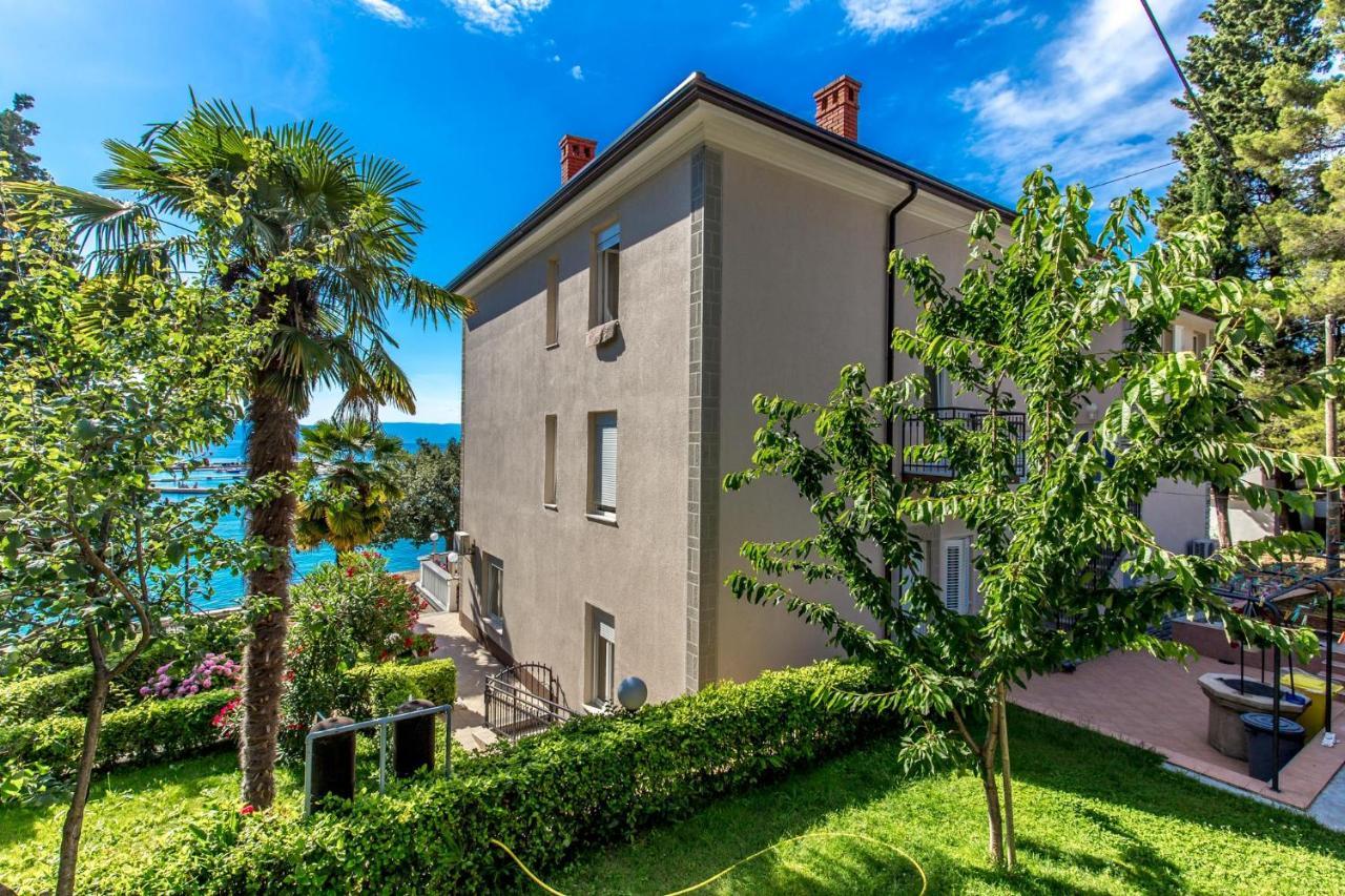 Apartments & Rooms Milcetic D Malinska Exterior foto